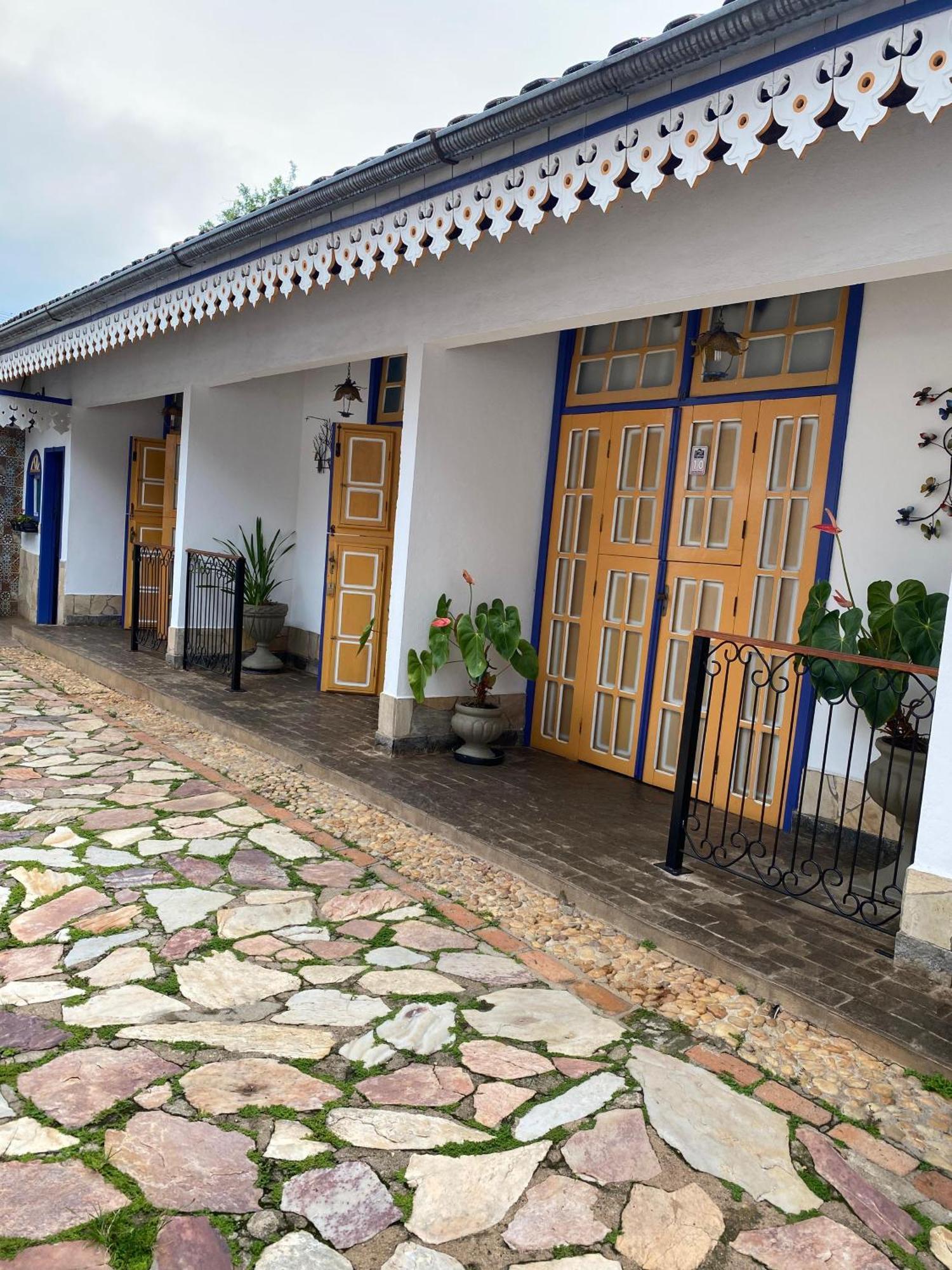 Pouso Das Gerais チラデンテス エクステリア 写真